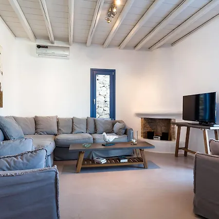 Mykonos Panormos Villa *